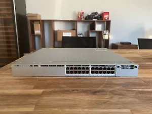 WS-C3850-24P-S Cisco Catalyst 3850 24 Port PoE IP Base - Bild 1 von 5