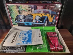 Vintage LS Morgan Plus 8 – 1:16 Scale Motorised Kit – Auto Salon Series No.1 - Picture 1 of 16