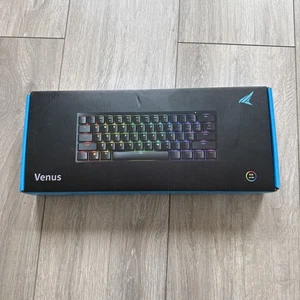 Durgod Venus RGB 16.8M Gaming Keyboard White - Picture 1 of 1