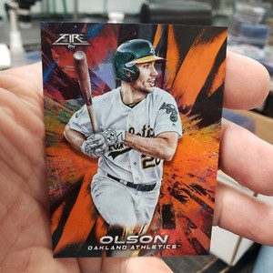 2018 Topps Fire Orange Foil Matt Olson # 172 #ed 212/299