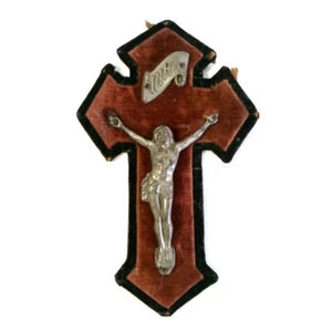 Antique Velvet Crucifix Wall Cross – Metal Corpus INRI Catholic Religious 1920s - Picture 1 of 8