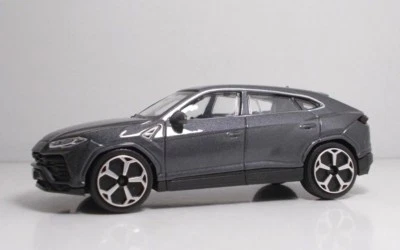 Bburago 30392 Lamborghini URUS "Met Grey" METAL 1:43 - Immagine 1 di 2