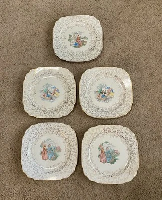 5 Royal China Plates - 22 Karat Gold - Image 1 of 2