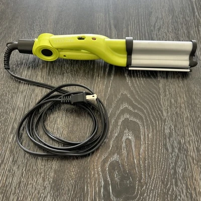 Bed Head TIGI Wave Artist Curling Waving Iron 3 Waver Beach Curler Crimper Verde - Imagem 1 de 4