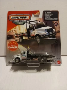 Matchbox 2025 Working Rigs International Durastar 4400 Rollback Wrecker HTF - Picture 1 of 8