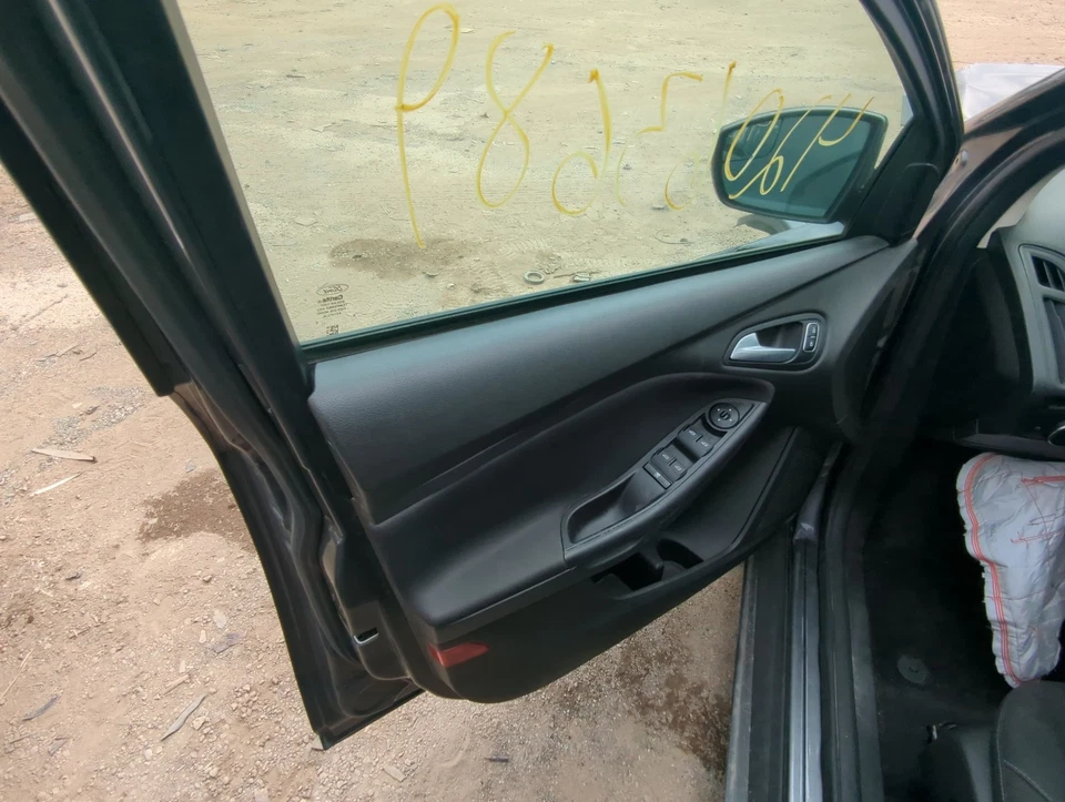 Ford Focus 2016 panel interior del conductor delantero izquierdo moldura RFT2M Foto 1 de 1