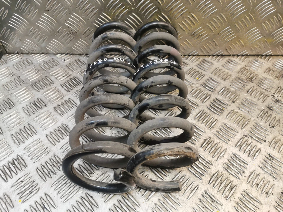 Juego de muelles helicoidales traseros MERCEDES-BENZ C 320 350 CDI 3.0 diésel Foto 1 de 3
