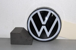 2021 2022 VOLKSWAGEN ID4 FRONT EMBLEM W/LIGHTED LOGO - Picture 1 of 9
