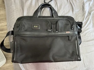 Tumi Alpha Compact Large Screen Laptop Brief - Picture 1 of 5