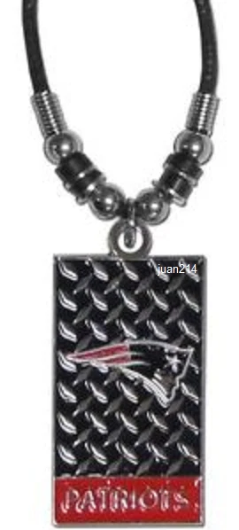 Siskiyou Sports FN120DP Patriots Gridiron Necklace