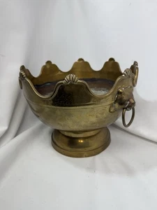 Cuenco Monteith de latón macizo de colección sobre pedestal con asas de león para copas de vino - Imagen 1 de 7