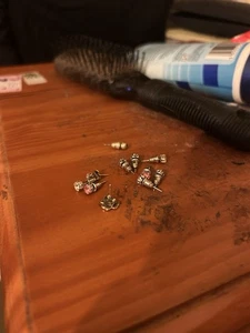 Job Lot Of Stud Earrings - Picture 1 of 1