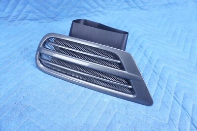 Lexus LX470 cuarto de ventilación polvo y rejilla lado del pasajero 1998-2007 gris: 1C3 OEM Foto 1 de 4