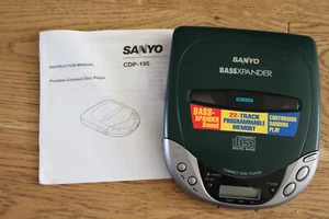 ORIGINAL SANYO CDP-195 PORTABLE CD PLAYER WITH BASSXPANDER WORKING - Picture 1 of 4