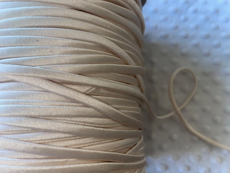 Correa de espagueti 10 yardas blanco crema marfil bronceado desnudo tubo cuerda hueca Foto 1 de 1