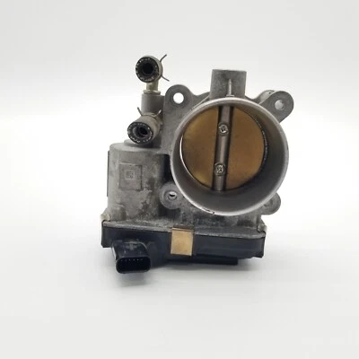 Carrocería del acelerador Subaru Forester 2014 2015 2016 2017 2018 16112AA380 OEM Foto 1 de 4