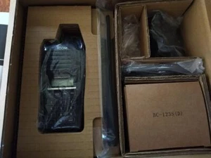 IC-T10 ICOM Transceiver Numeric Keypad Type 144/430MHz 5W Dual Band FM NEW #120 - Picture 1 of 4