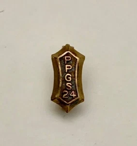 Vintage Medal / Tiny Rare Brooch Pin P.P.G.S 24   Pan Pacific Internatio - Picture 1 of 3