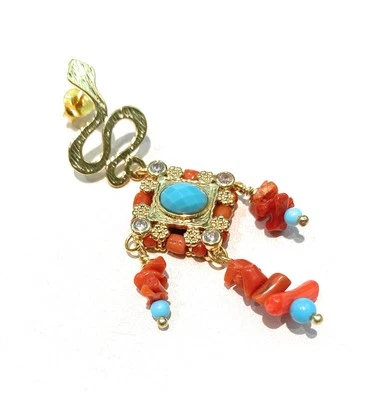 Mono Oreccchino a paletto Serpentino Pendente Turchese e Corallo Naturale - Immagine 1 di 4