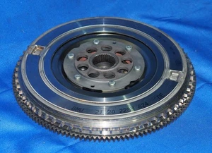 2012-2018 BMW F10 M5 F06 F12 F13 M6 4.4L Engine DCT Flywheel W/Warranty OEM 51K! - Picture 1 of 9