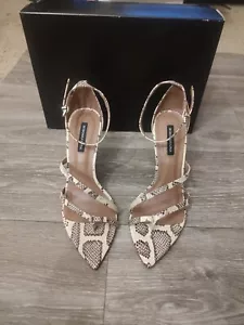 BCBG BCBGMAXAZRIA AVERY WEISS SCHLANGENLEDER HIGH HEELS GRÖSSE 6,5 M/37,5 #8 - Bild 1 von 7