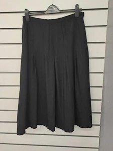 ANNE WEYBURN LADIES PLEAT SKIRT BLACK SIZE 14 NEW (ref 552) - Picture 1 of 2