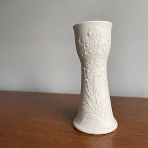 Arabia Finland Vase by Gunner Olin Gronovist - White Matte Bisque Porcelain - Picture 1 of 6