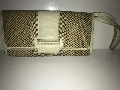 Cartera sin asas BANANA REPUBLIC para mujer con cremallera cuero marrón tostado piel de serpiente limitada Foto 1 de 4