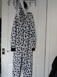 AGE 11 - 12 Dalmatians jump suit please read description for size - Picture 1 of 3