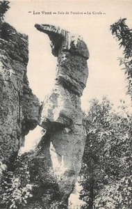 07-LES VANS-N�C-4375-D/0349 - Picture 1 of 2