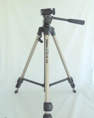 Velbon CX-440 Deluxe Lightweight Camera Tripod Quick Release Photography - Image 1 of 4