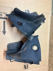 VAUXHALL ZAFIRA VXR WINDOW WIPER FRONT PLASTIC CORNER SURROUNDS PAIR B MODEL - Picture 1 of 3