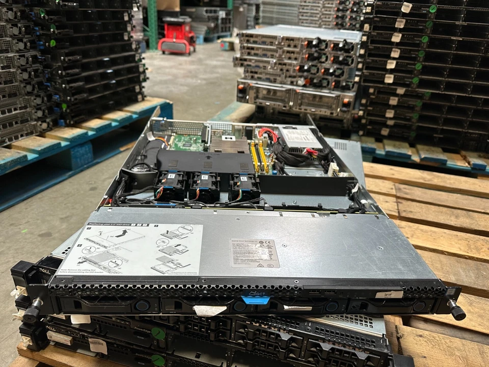 Variant 1U QCT S31A-1U 4 Bay 3.5 Server 2xM2.2280 Barebone Motherboard w/ Caddy - Image 1 of 4