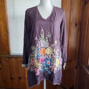 Johnny was V neck long sleeve tunic blouse 100% silk purple floral size medium - Picture 1 of 10