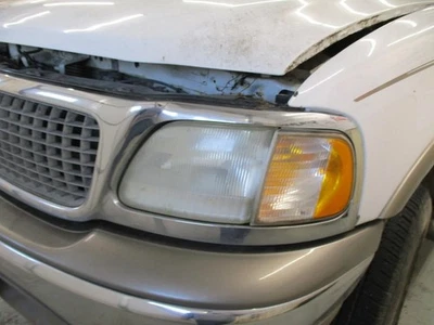 Luz de esquina/estacionamiento del conductor y relámpagos para camioneta Ford F150 97-03 1693419 Foto 1 de 4