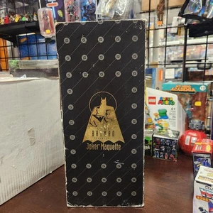 The Joker Maquette Batman The Animated Series Warner Brothers Studio Store 974 - Picture 1 of 10