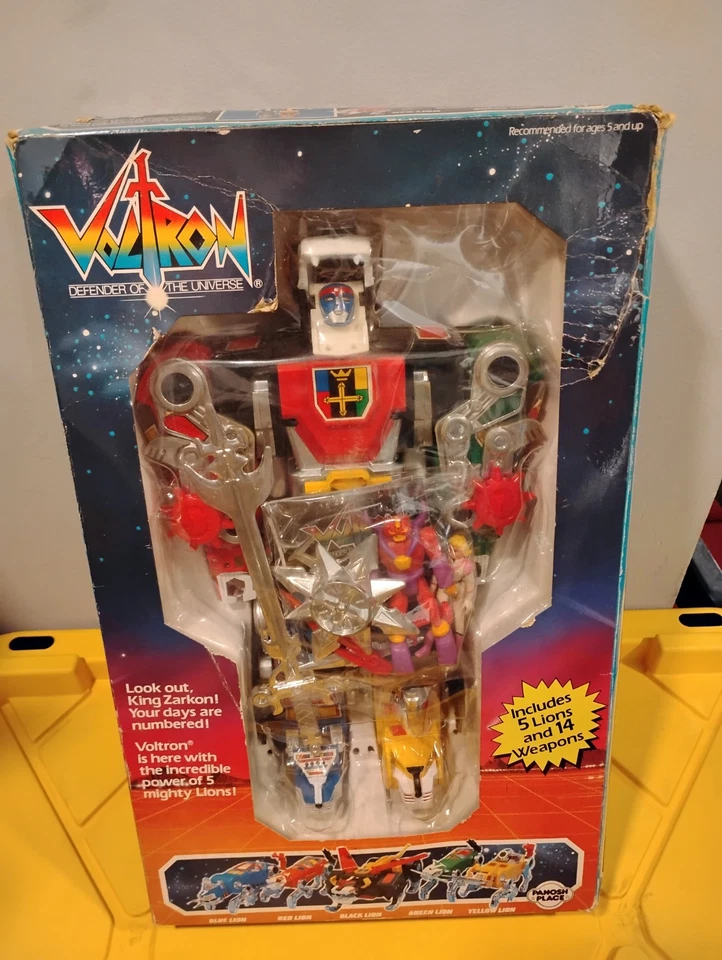 VINTAGE 1984 VOLTRON PANOSH  LION FORCE ACTION FIGURE & Accessories (( READ )) - Image 1 of 4