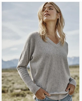 Garnet Hill 100% cashmere sweater size X large dolman sleeve, v-neck gray - Image 1 of 4