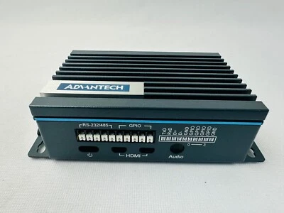 Advantech UNO-220-P4N1AE Industrial Embedded Automation Computer Foto 1 de 4