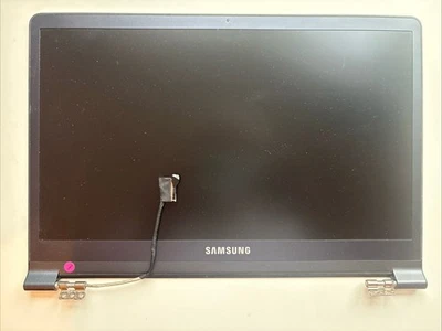 Samsung NP900X3 LCD Display defekt Bildschirm mit Kabel und Scharniere - Bild 1 von 2
