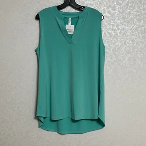 Tiffany Lane NWT My Moment Sleeveless Blouse Mint Green V-Neck Hi Low Hem Top L - Picture 1 of 5