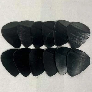 Selecciones de guitarra hechas de discos de vinilo reutilizados - Pack 12 - Imagen 1 de 1