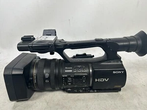 Videocámara Sony HVR-Z5E - Negra - REPUESTOS O REPARACIÓN - Imagen 1 de 8