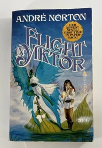 Flight in Yiktor - 1987 TOR - Paperback Andre Norton 1st Mass Market Printing - Picture 1 of 5