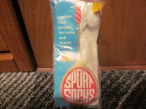 VINTAGE KMART SPORT SOCKS POM POM WOMENS 8-9 1/2 CUSHION FOOT STRETCH NEW IN PKG - Picture 1 of 3
