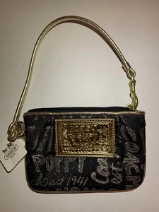 Coach Poppy Story Patch Braccialetto Nero Oro 44070 Nuovo. - Foto 1 di 5