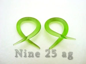 PYREX GLASS 14G GREEN TWISTS PLUGS BODY JEWELRY SPIRALS - Picture 1 of 3