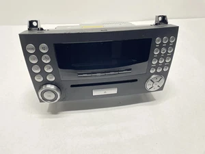 05-11 Mercedes R171 SLK350 SLK280 Head Unit Radio AM/FM CD Player 1718200186 OEM - Picture 1 of 15