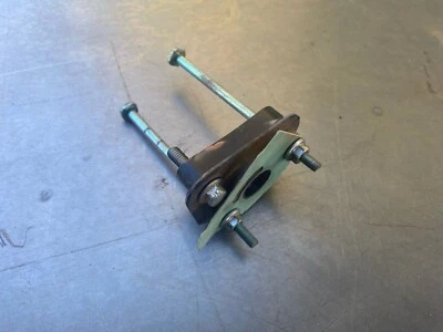 Honda EU20i generator carburettor insulator and bolts. - Image 1 of 3