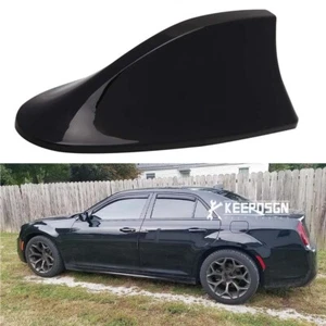 Car Shark Fin Antenna Car Roof Signal Aerial Radio AM/FM For Chrysler 300 - Picture 1 of 7